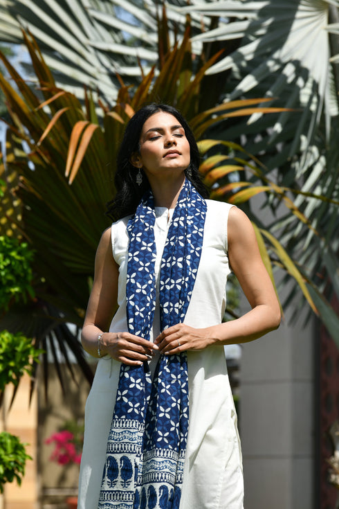 AAHELI BAHIRA INDIGO BLOCK PRINTED DUPATTA AAHELI BAHIRA INDIGO BLOCK PRINTED DUPATTA